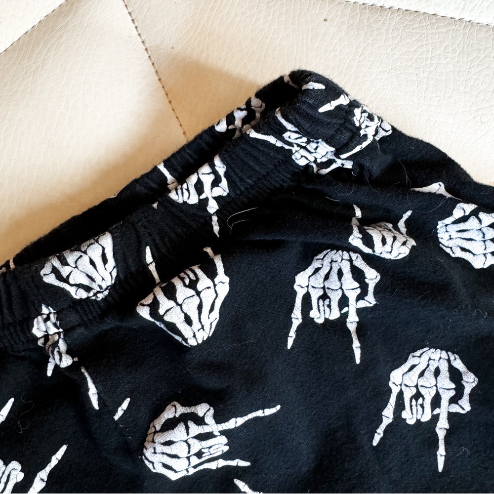 Temu • Shorts - Picture 3 of 4